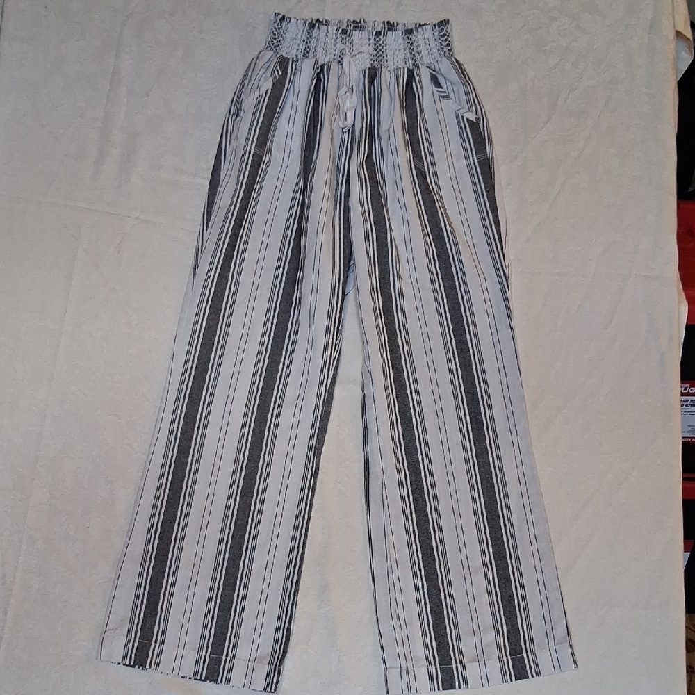 CISoho Black & White Vertical Stripe Wide-Leg Pants